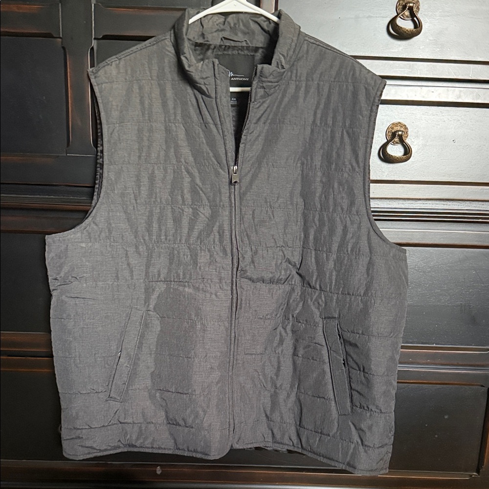 Marc Anthony Men's Quilted Vest in Charcoal Gray